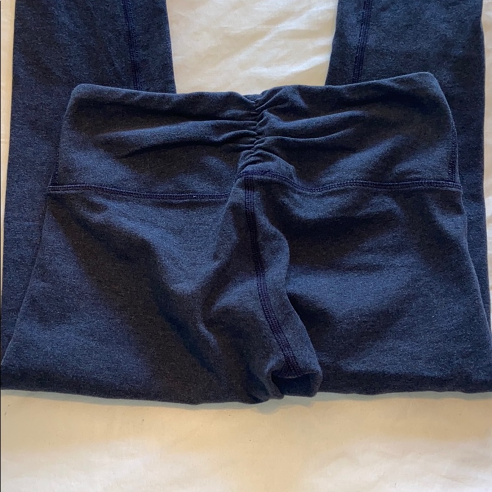 Lululemon - Picture 2 of 2